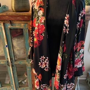 NorthStyle Womens Floral Sheer Kimono Cardigan Sz 2X Black w/ Red Floral design
